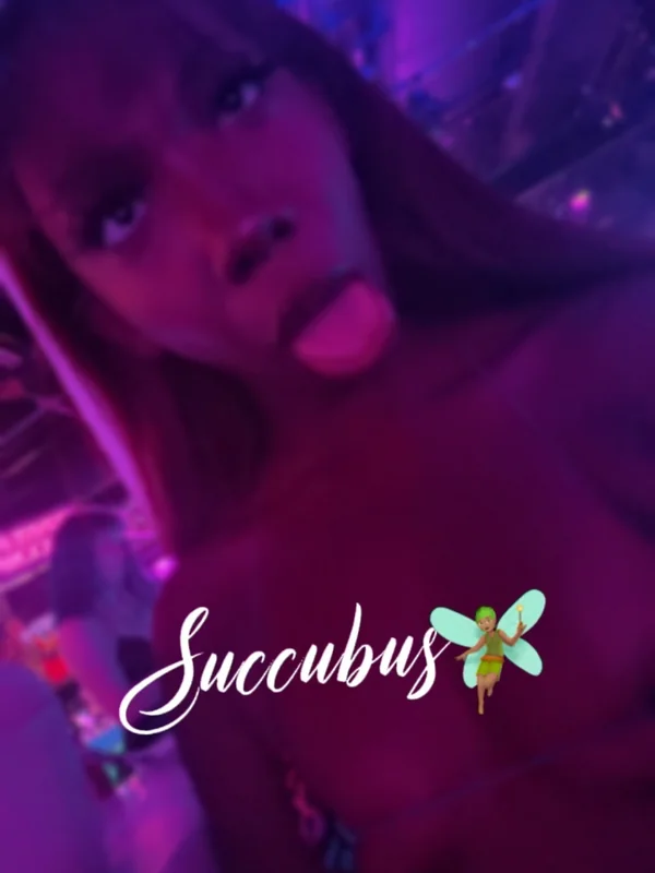 Mae 🧚🏽🐉🩸