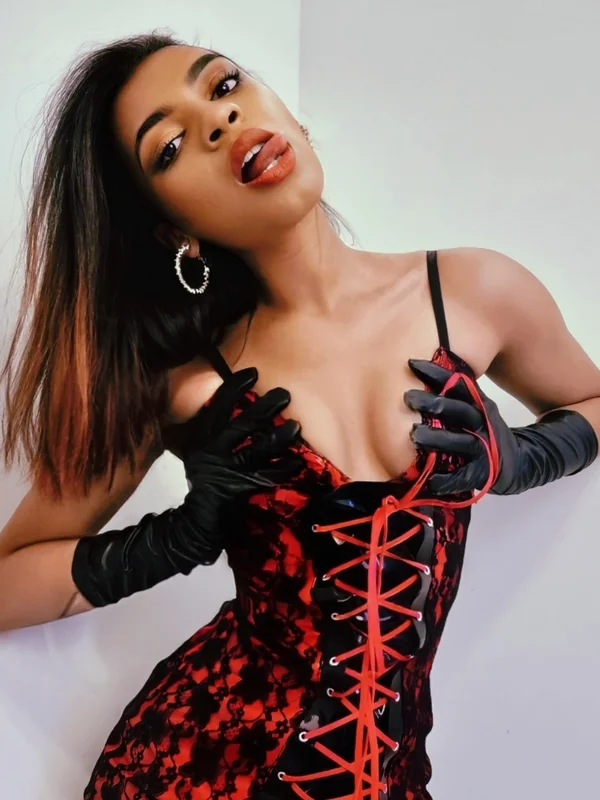 Mahogany Queen