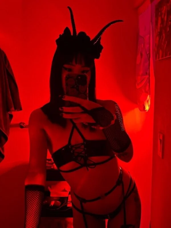 𝖗𝖆𝖛𝖞𝖓🌩️