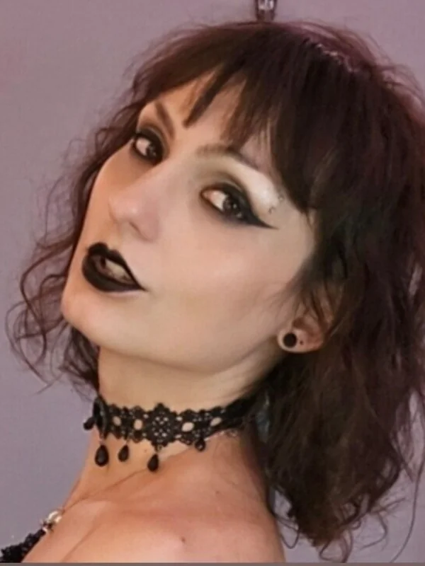 🖤Sadia Sinns🖤