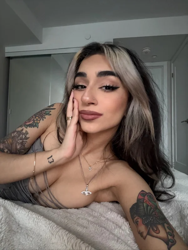saira 🩶 (hiatus)
