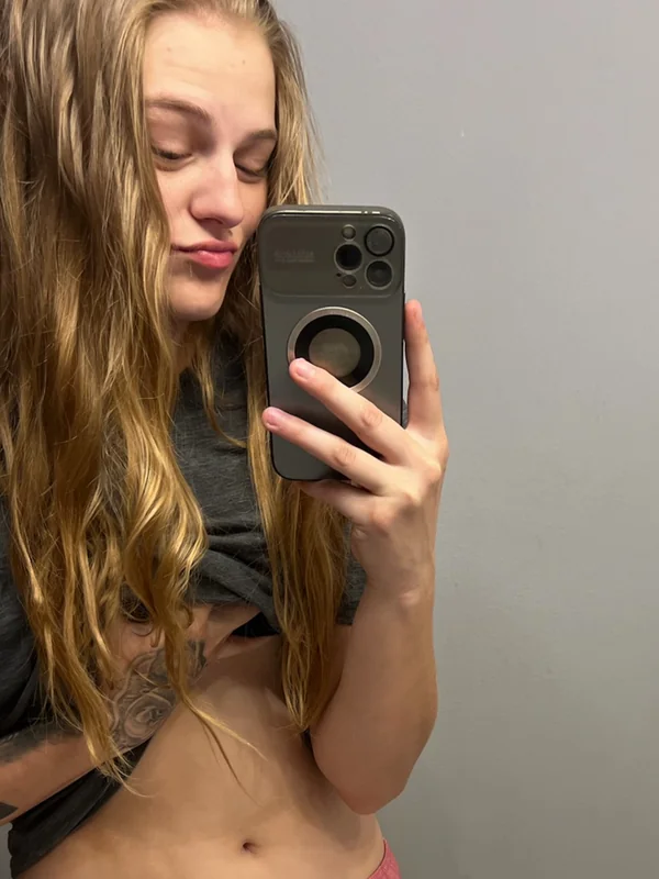 Sara Woods FREE
