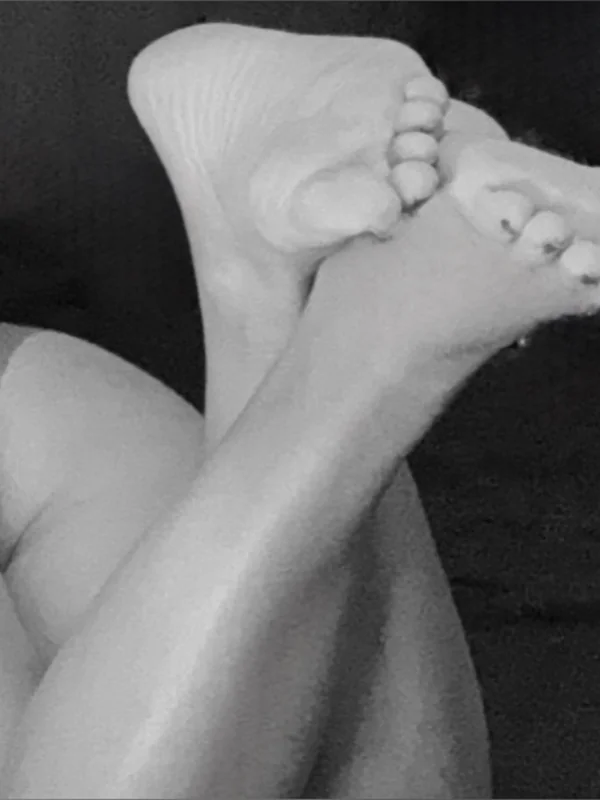Barefoot Babe