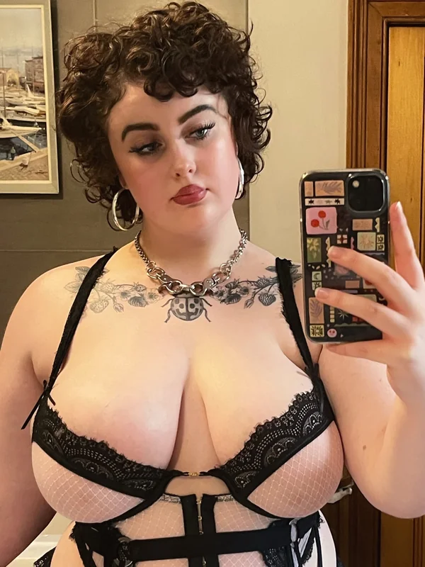 mila bloom