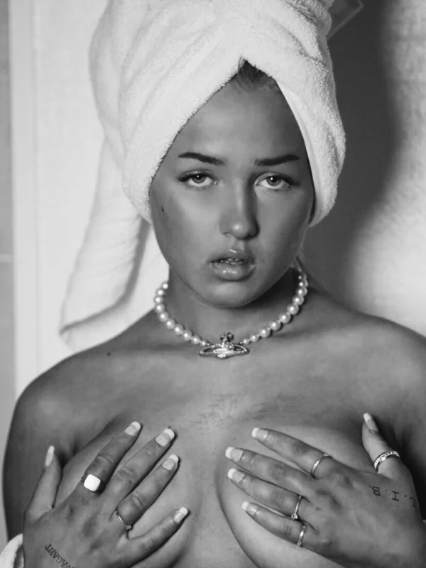 VANESSA SUNDET EXCLUSIVE