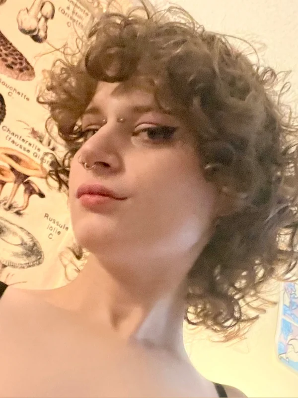 Vivian (FREE)
