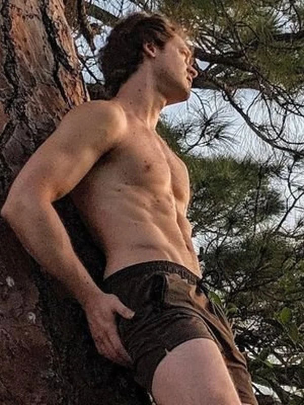 Warren Kener