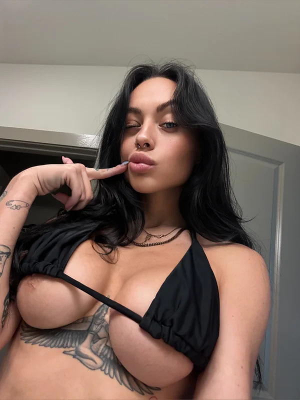 FRESHLY SINGLE🥺💘