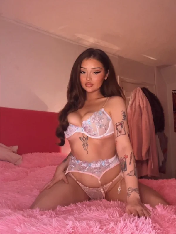 𝗞𝗮𝗱𝗲𝗲 𝗪𝗲𝗲𝗸𝗲𝘀 𝗩.𝗜.𝗣 👑