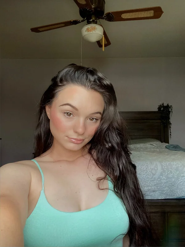 Your Naughty Mom Hope 💕🦋