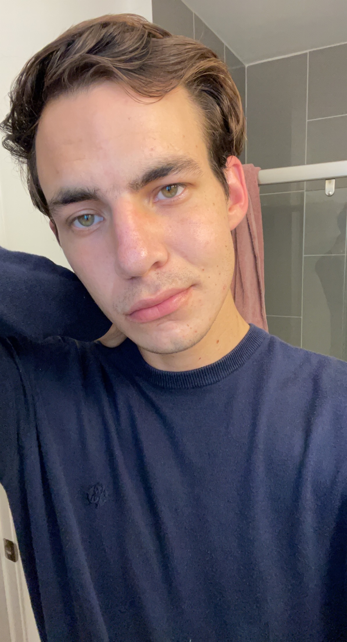 J